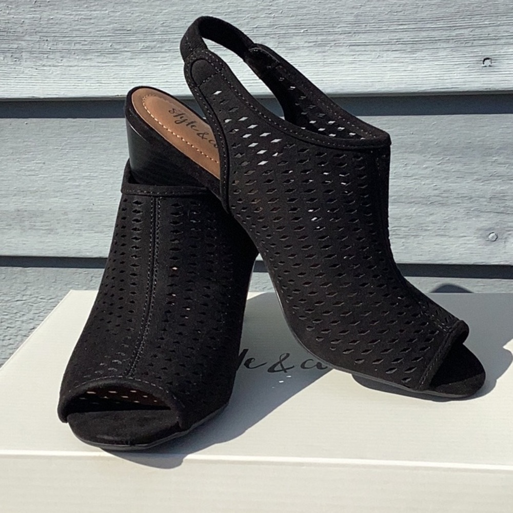 NWT Style & Co. Black Perforated Faux Suede Heeled Slingback Shoe Size 6.5